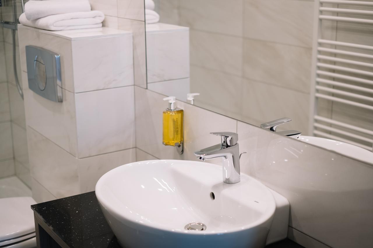 Norm Hill Hotel Cluj-Napoca Extérieur photo