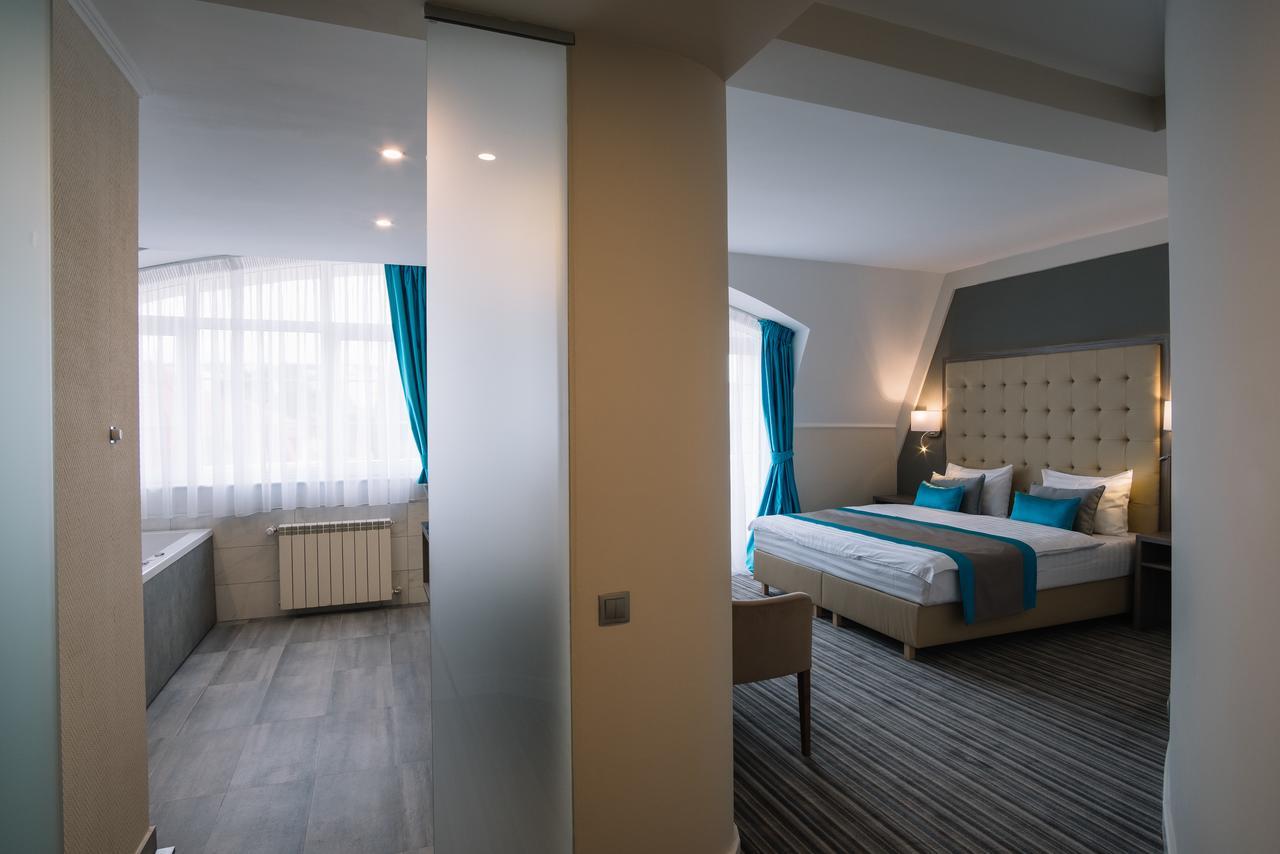 Norm Hill Hotel Cluj-Napoca Extérieur photo