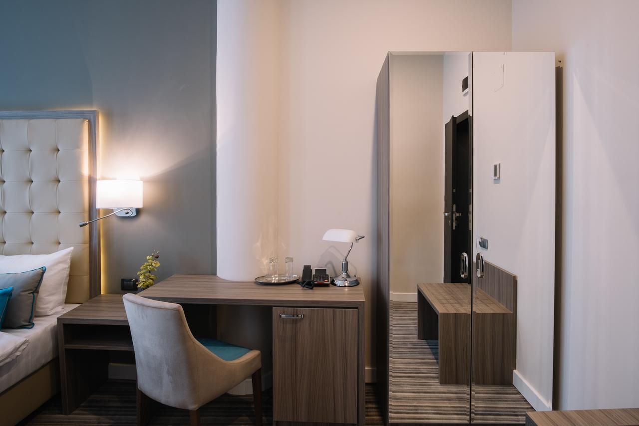 Norm Hill Hotel Cluj-Napoca Extérieur photo