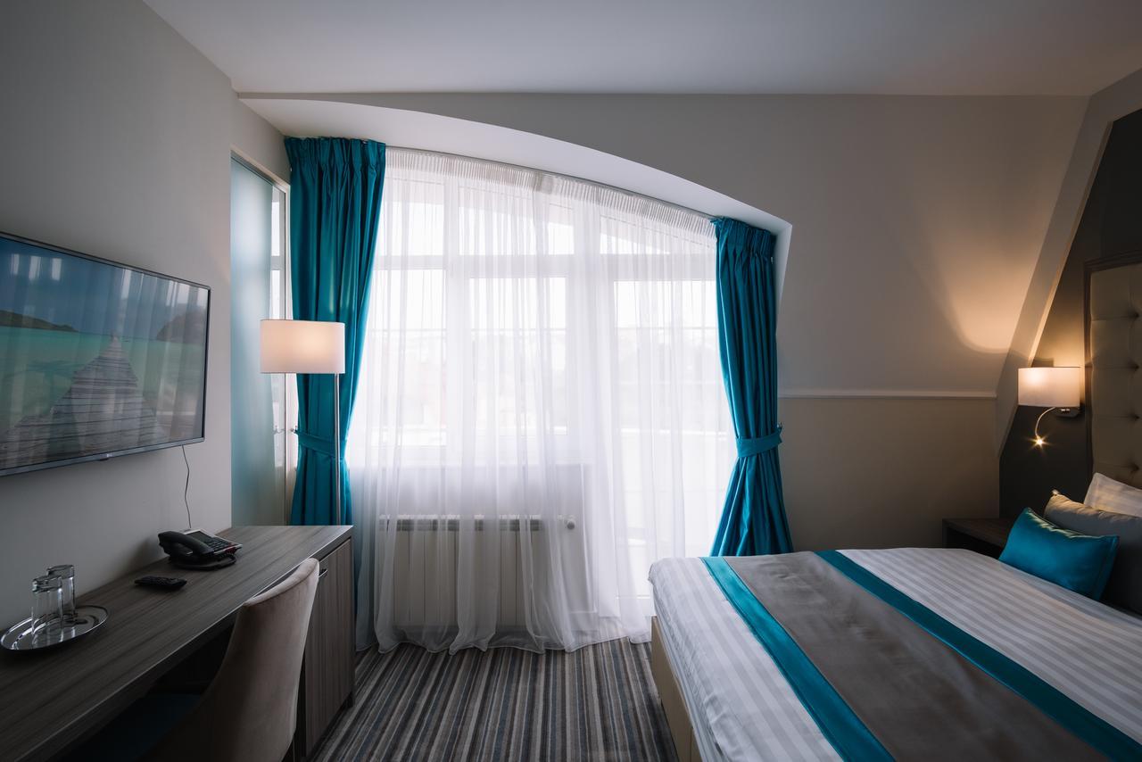 Norm Hill Hotel Cluj-Napoca Extérieur photo